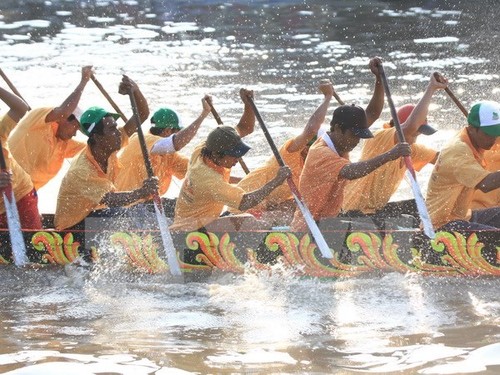 В Шокчанге открылся 2-й Фестиваль гонки на традиционных лодках "нго" - ảnh 1